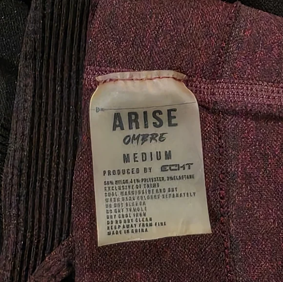 ECHT Arise Ombre Black/Red Leggings Size Medium - Picture 6 of 6